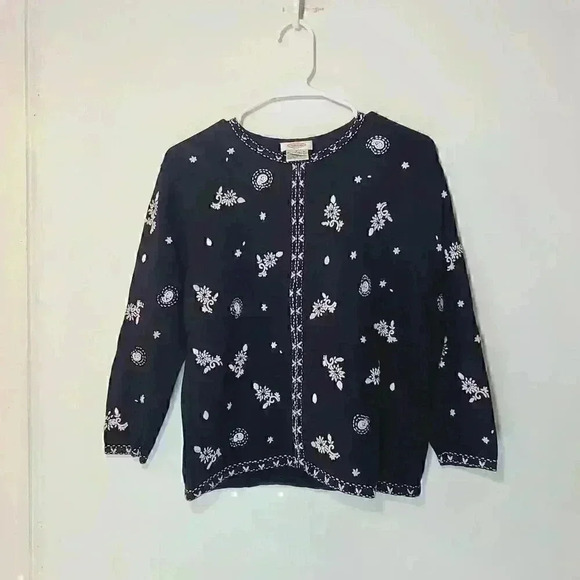 Talbots Sweaters - Talbots Vintage Embroidered Cardigan Sz S